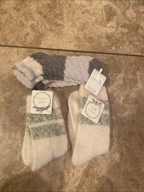 Lemon Fuzzy Sock Set in Grey and White